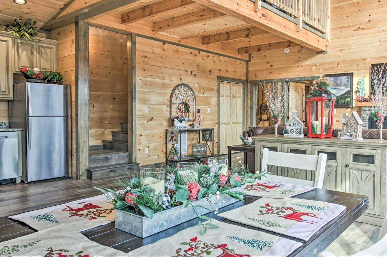 Villa Smoky Mountain Hideaway With Hot Tub, Deck And Views! Gatlinburg Exterior foto